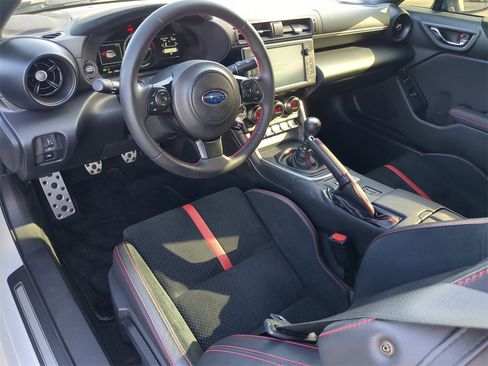 Used 2024 Subaru BRZ Limited image 12