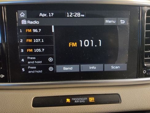 Used 2020 Kia Sportage EX FWD image 25