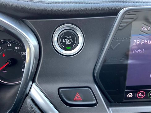 Used 2019 Chevrolet Blazer LT image 33