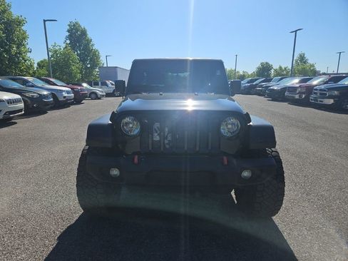 Used 2019 Jeep Wrangler Unlimited Sport S AWD/4WD image 2