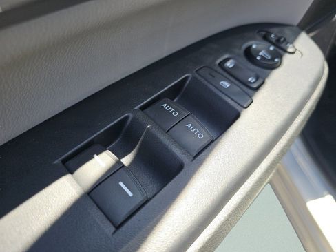 Used 2021 Honda CR-V EX-L image 29