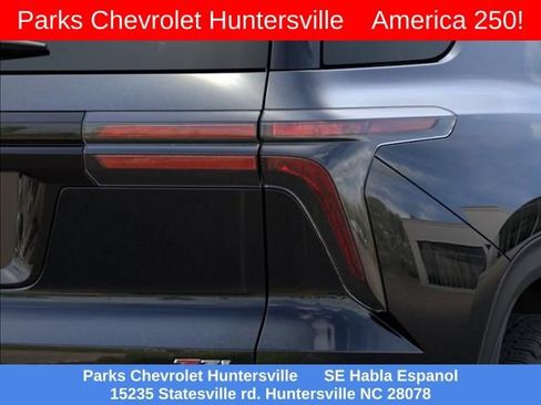 New 2026 Chevrolet Traverse Z71 w/ Enhanced Driving Package AWD/4WD image 11