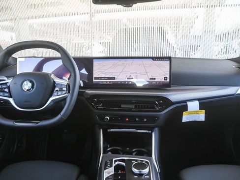 New 2026 BMW 330i Sedan w/ Convenience Package RWD image 9