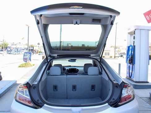 Used 2016 Chevrolet Volt LT w/ Comfort Package FWD image 24