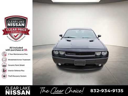 Used 2012 Dodge Challenger SXT Plus RWD image 2