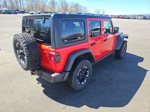 Used 2025 Jeep Wrangler Unlimited Rubicon 4xe w/ Convenience Group image 8