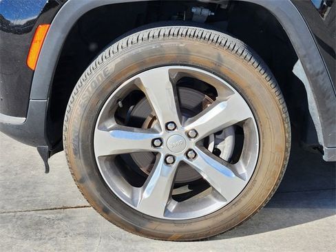 Used 2021 Jeep Grand Cherokee L Limited image 11