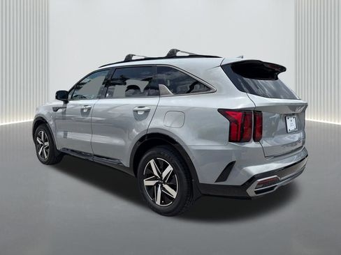 Used 2022 Kia Sorento EX FWD image 7