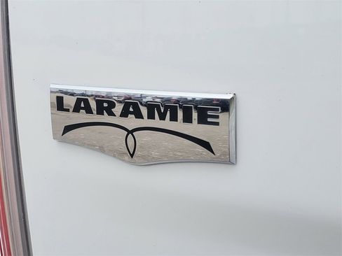 Used 2018 RAM 2500 Laramie w/ Snow Chief Group image 8