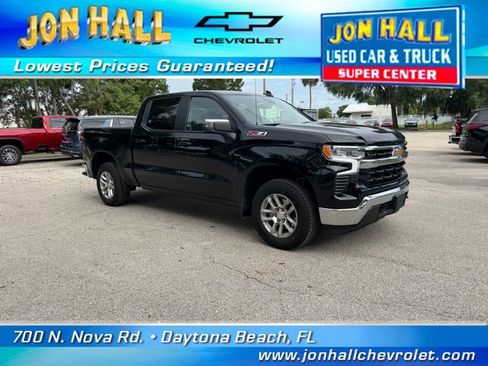Used 2024 Chevrolet Silverado 1500 LT AWD/4WD image 1