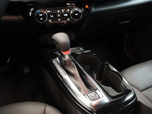 Certified 2025 Chevrolet Trax RS w/ Driver Confidence Package image 20