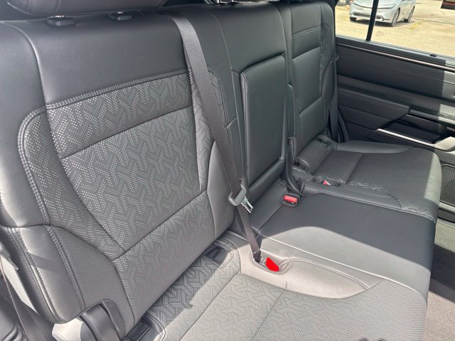 Used 2023 Toyota Sequoia Limited w/ TRD Off-Road Package AWD/4WD image 19