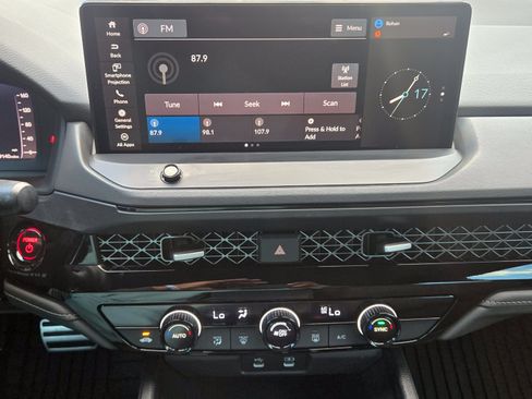 Used 2023 Honda Accord Sport image 25