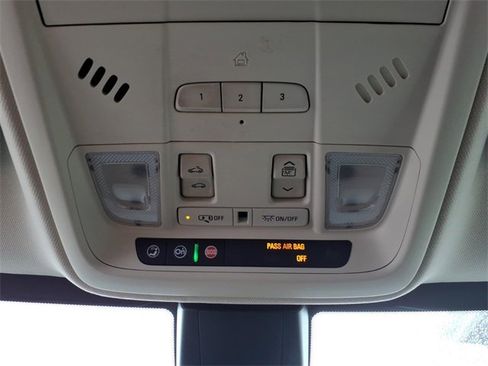 Used 2019 Cadillac XT5 Luxury image 18