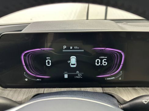 Used 2023 Kia Telluride EX w/ EX Captain's Chair Package image 30