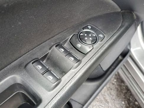 Used 2020 Ford Fusion SE image 5