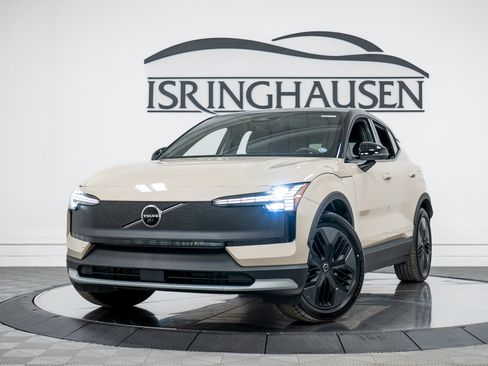 New 2026 Volvo EX30 Cross Country Ultra w/ Protection Package Premier AWD/4WD image 32