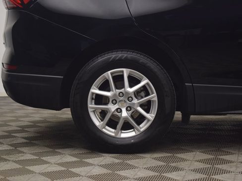 Used 2023 Chevrolet Equinox LS image 32