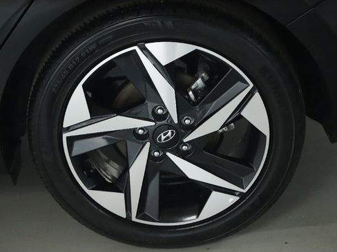 Used 2023 Hyundai Elantra Limited w/ Cargo Package image 41