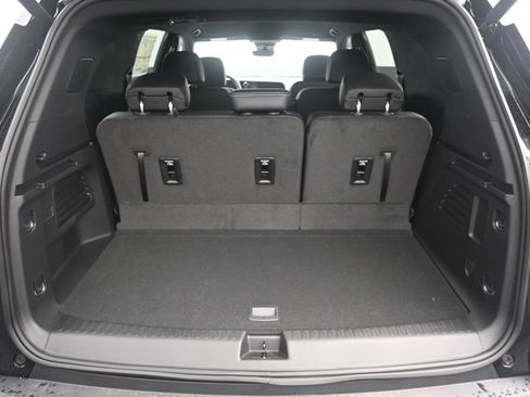 New 2026 Chevrolet Traverse LT w/ Driver Confidence Package AWD/4WD image 28
