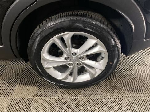Certified 2023 Buick Encore GX Preferred w/ Cold Weather Comfort Package AWD/4WD image 10