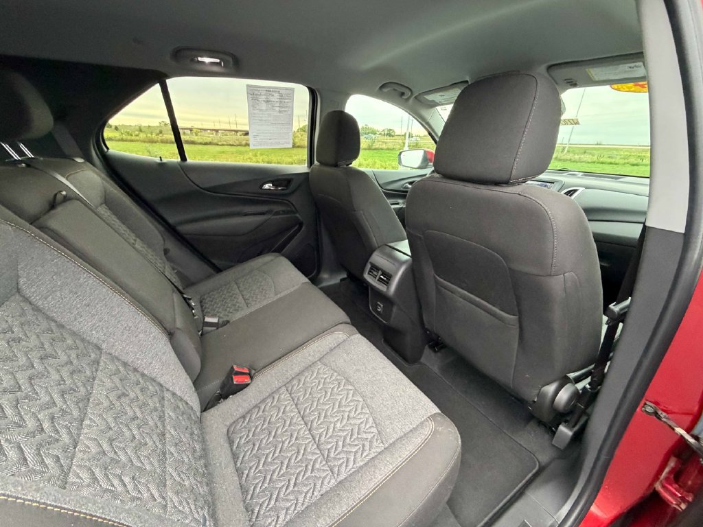 Used 2024 Chevrolet Equinox LT AWD/4WD image 24