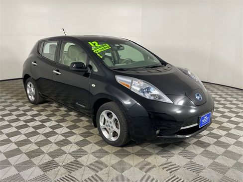 Used 2012 Nissan Leaf SL image 25