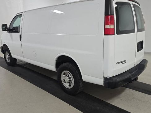 Used 2015 Chevrolet Express 2500 RWD image 6
