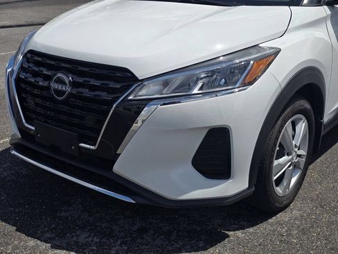 Used 2025 Nissan Kicks Play S FWD image 10