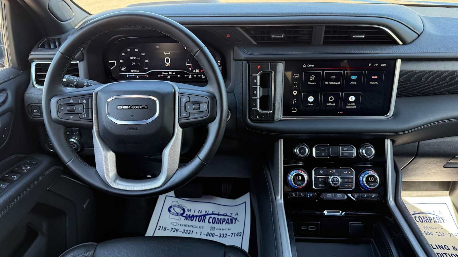 Used 2024 GMC Yukon Denali AWD/4WD image 11