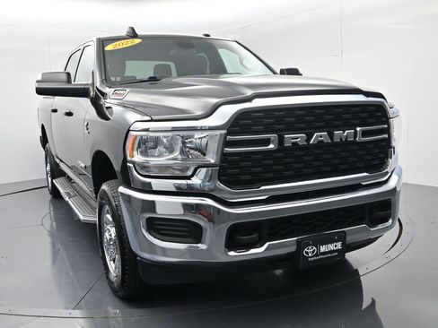 Used 2022 RAM 2500 Big Horn image 2