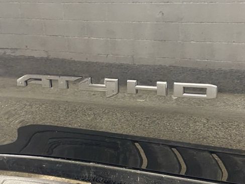Used 2021 GMC Sierra 2500 AT4 w/ AT4 Premium Plus Package AWD/4WD image 30