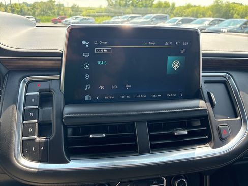 Certified 2024 Chevrolet Tahoe High Country w/ Advanced Technology Package AWD/4WD image 32