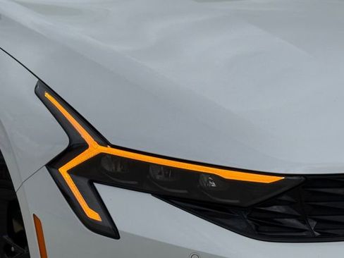 Used 2025 Kia K5 LXS image 3