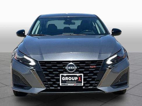 Used 2024 Nissan Altima 2.5 SR FWD image 4