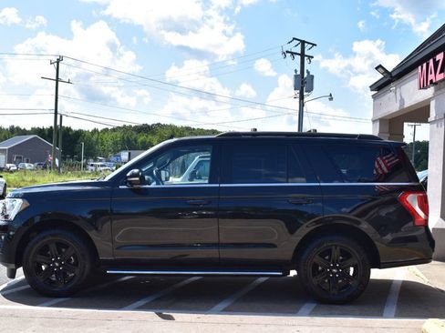 Used 2020 Ford Expedition XLT w/ Equipment Group 202A AWD/4WD image 3