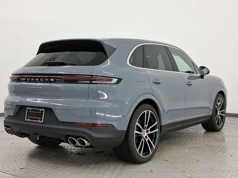 New 2026 Porsche Cayenne S image 7