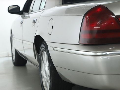 Used 2005 Mercury Grand Marquis LS image 6