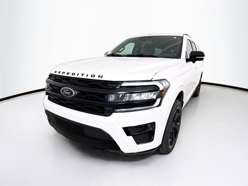 Used 2022 Ford Expedition Max Limited AWD/4WD image 1