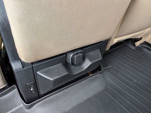 Used 2019 Ford F150 XLT w/ Equipment Group 302A Luxury AWD/4WD image 33