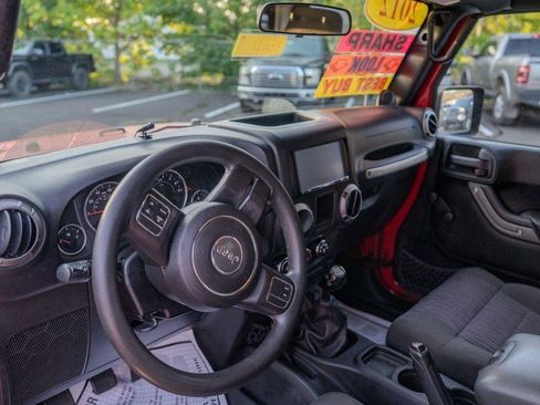 Used 2012 Jeep Wrangler Sport AWD/4WD image 12