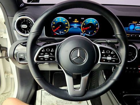 Used 2020 Mercedes-Benz CLA 250 4MATIC image 13