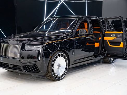 Used 2026 Rolls-Royce Cullinan AWD/4WD image 9