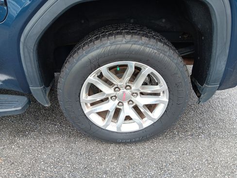 Used 2019 GMC Sierra 1500 SLT w/ SLT Premium Plus Package image 4