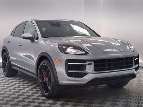 New 2026 Porsche Cayenne S AWD/4WD image 8