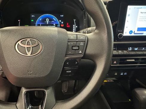 Used 2026 Toyota Camry LE FWD image 21