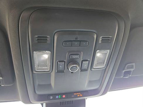 Used 2023 Chevrolet Tahoe LT w/ Luxury Package image 31