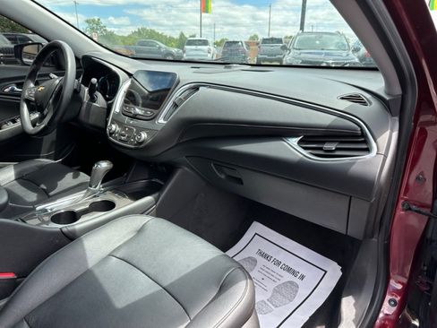 Used 2016 Chevrolet Malibu LT w/ True North Edition FWD image 15