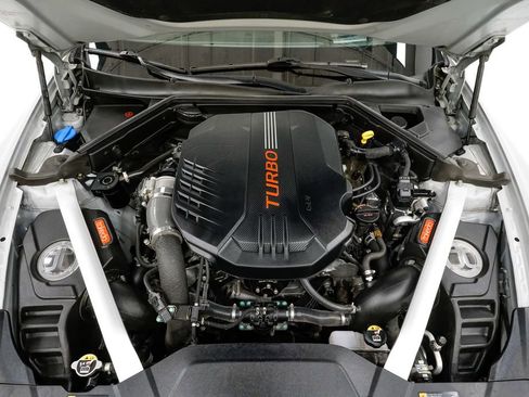 Used 2023 Kia Stinger GT2 image 3