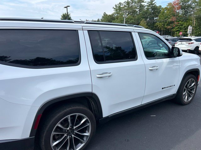 Used 2022 Jeep Wagoneer Series III w/ Premium Group I AWD/4WD image 11